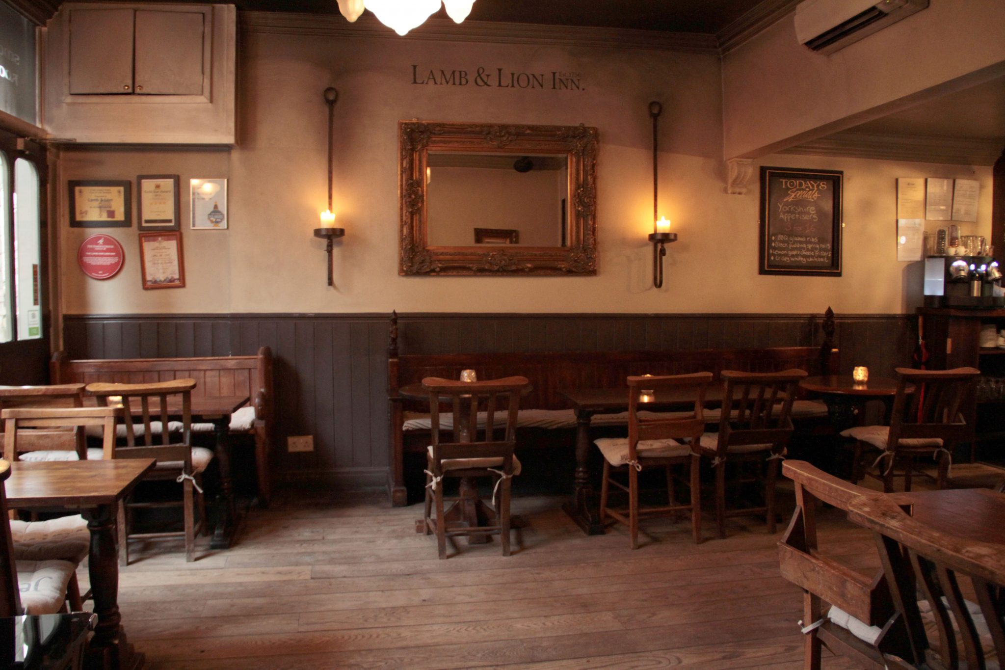 Dining Lamb & Lion Inn