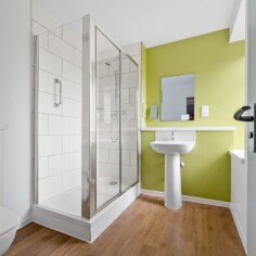 Standard Twin Room Bathroom at the Royal Hotel in Whitby.